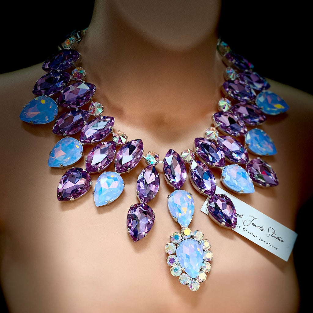 Dramatic Austrian crystal Trident necklace