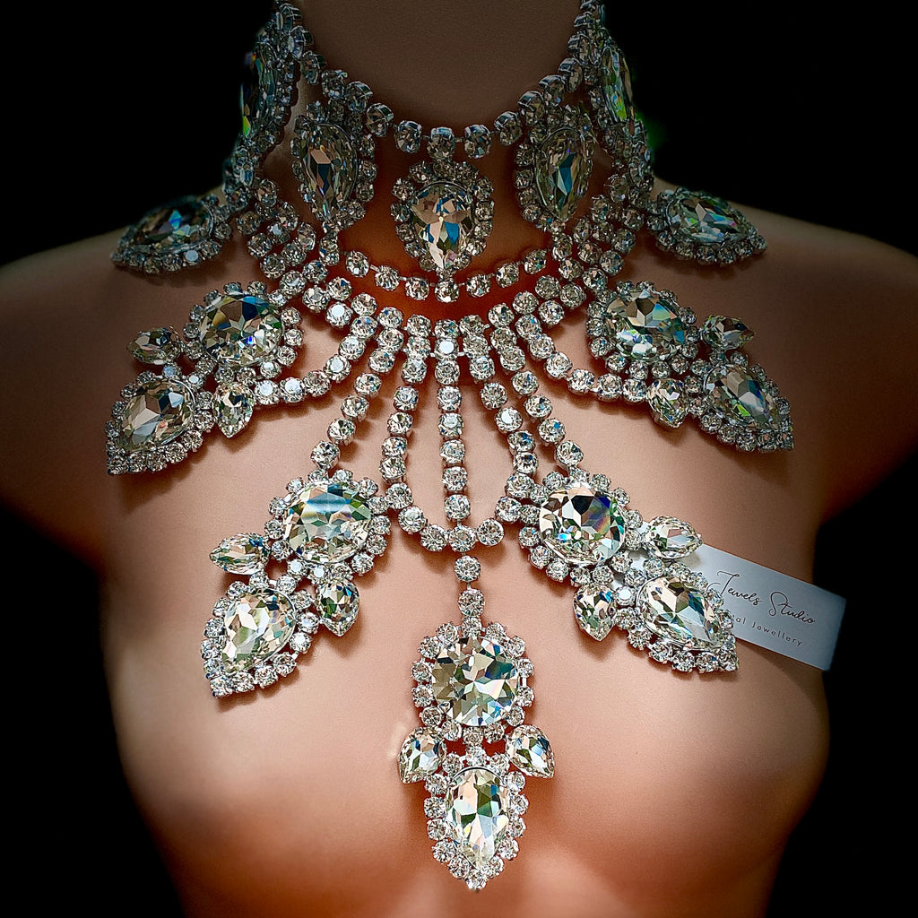 Le’Grande Overstated Austrian Crystal Statement Necklace