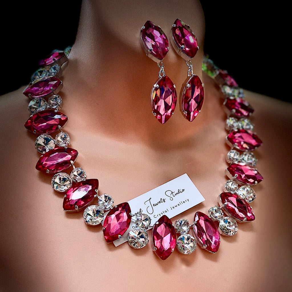 Vintage pink crystal wreath necklace and earrings