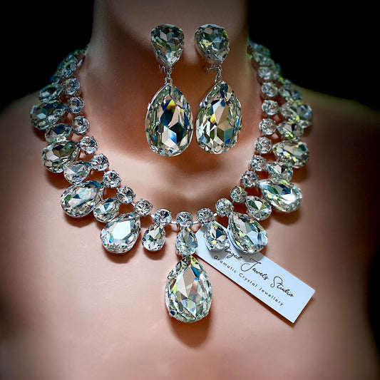 Regale Classique Crystal Necklace Set