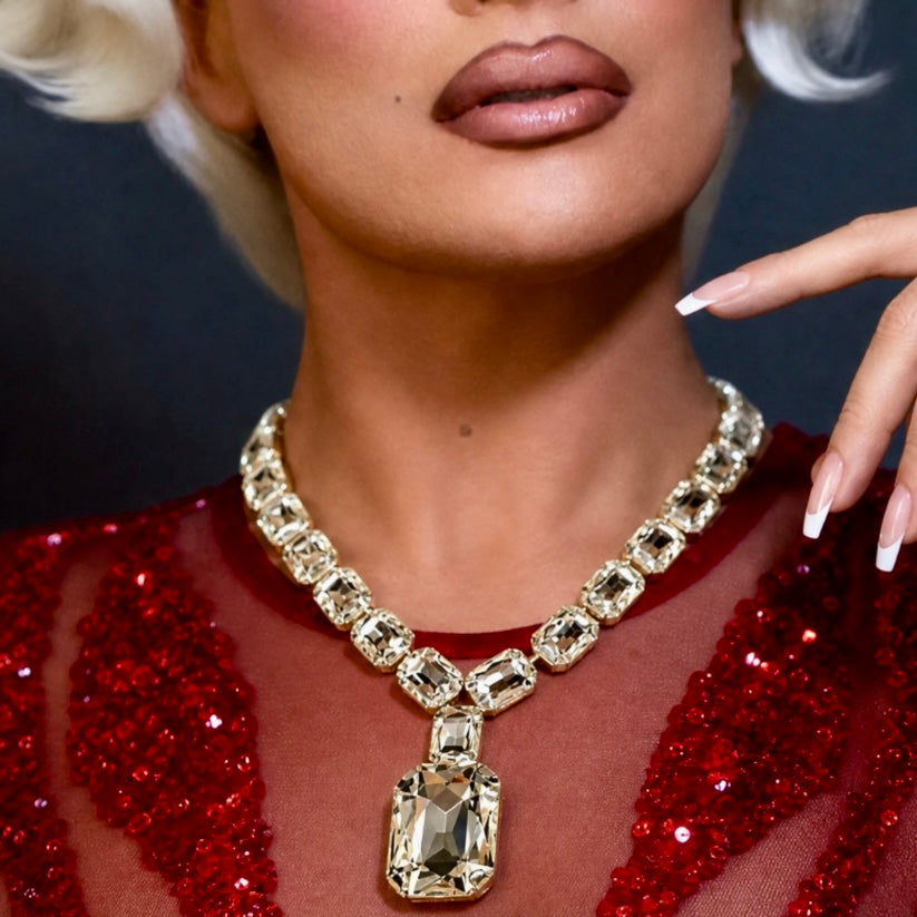 Rêve Dramatic Faux Diamond Pendant Necklace
